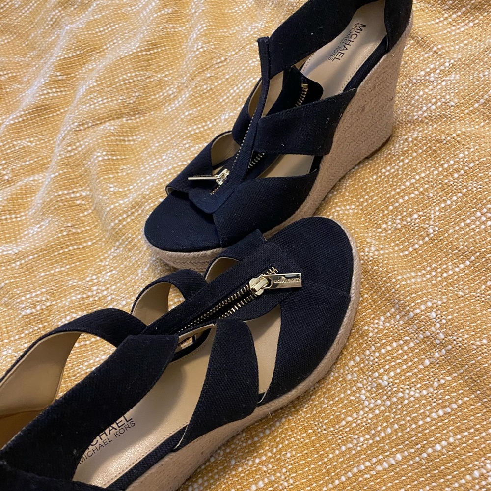 Michael Kors, functional open toe zip front wedge